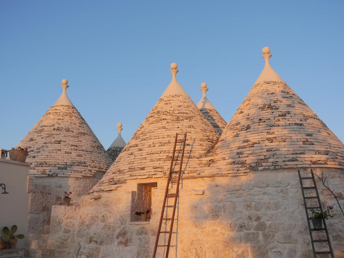Trulli Terra Viva Villa อัลเบโรเบลโล ภายนอก รูปภาพ