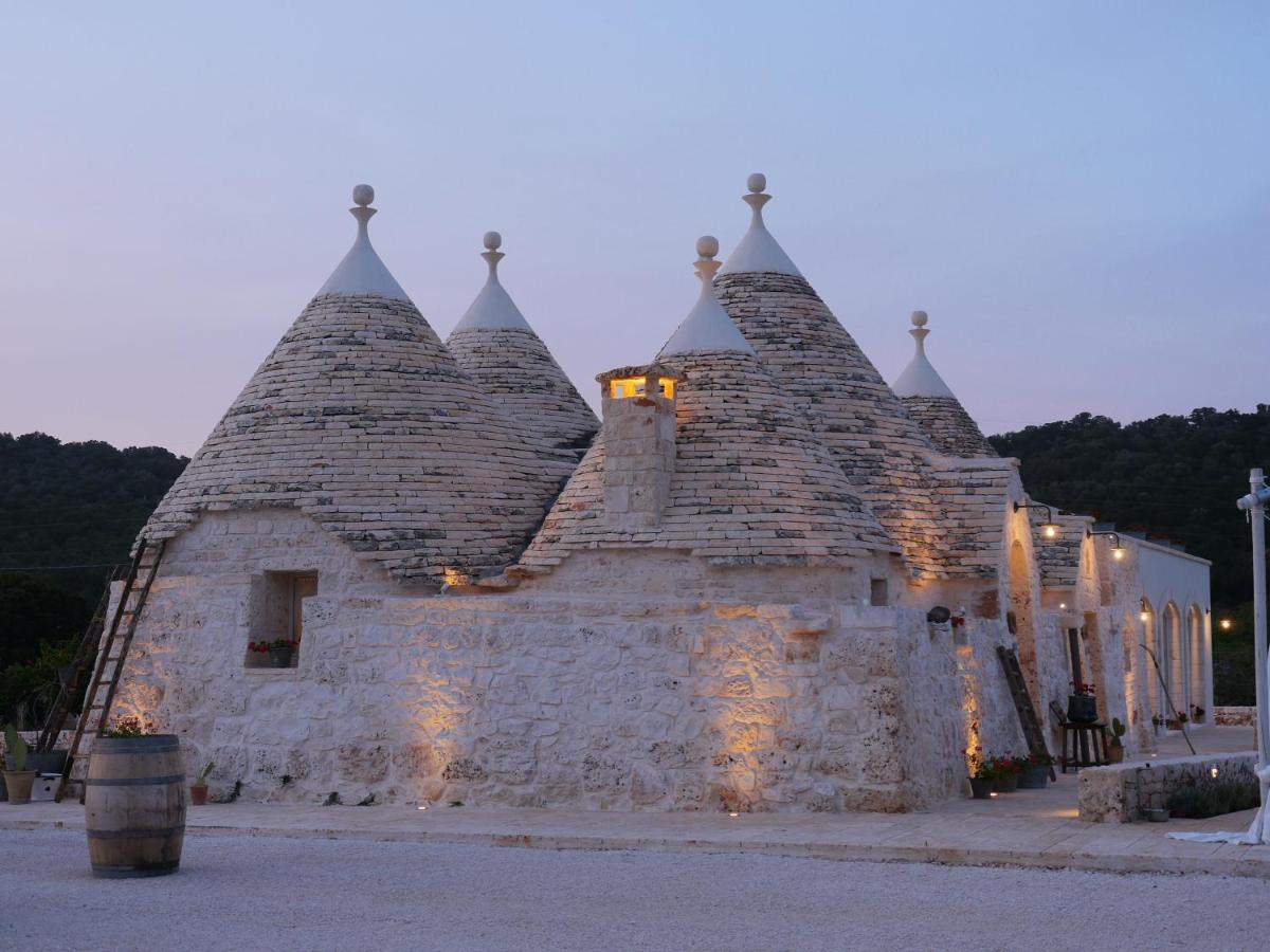 Trulli Terra Viva Villa อัลเบโรเบลโล ภายนอก รูปภาพ