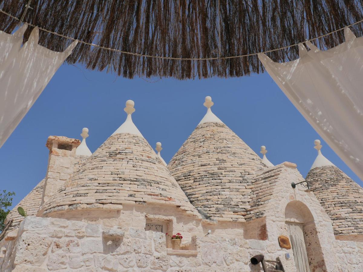 Trulli Terra Viva Villa อัลเบโรเบลโล ภายนอก รูปภาพ